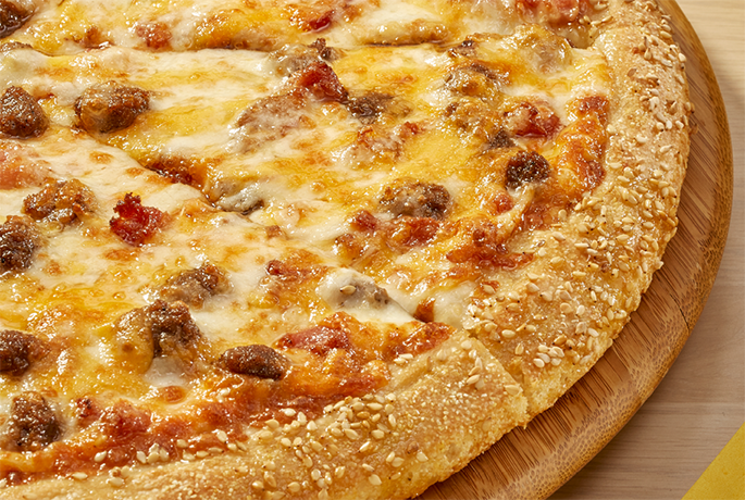 Bacon cheddar cheeseburger pizza