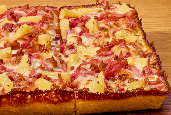 Deep Dish Howie Maui Pizza