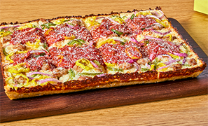 Hangry Howie Detroit-Style pizza